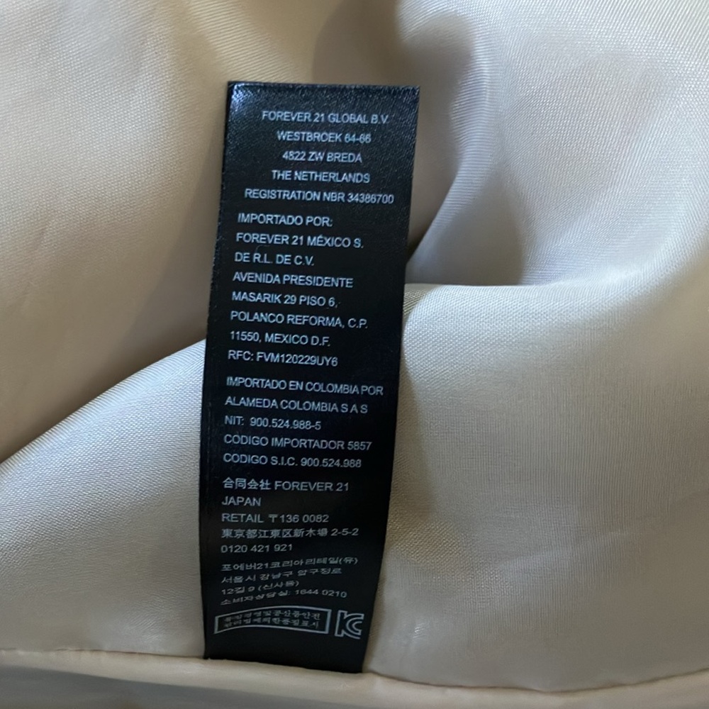 Forever 21 Large Faux Fur Vest with Hood - Picture 6 of 9